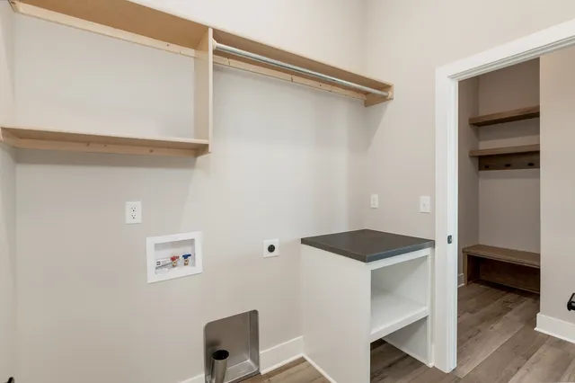 $399,085 | 204 South Wellcrest Court, Goddard, KS 67052