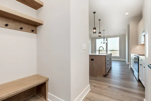 $399,085 | 204 South Wellcrest Court, Goddard, KS 67052