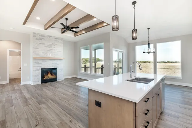 $399,085 | 204 South Wellcrest Court, Goddard, KS 67052