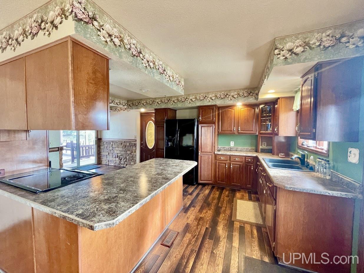 3092 18th Road Escanaba, MI 49829 - Photo 17 of 39