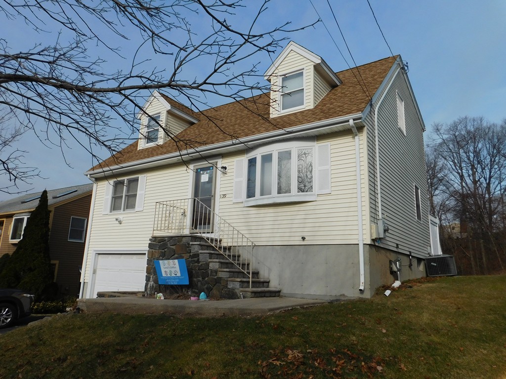 39 Lawrence Road Lynn, MA 01904 - Photo 1 of 21 Gallery Image 1