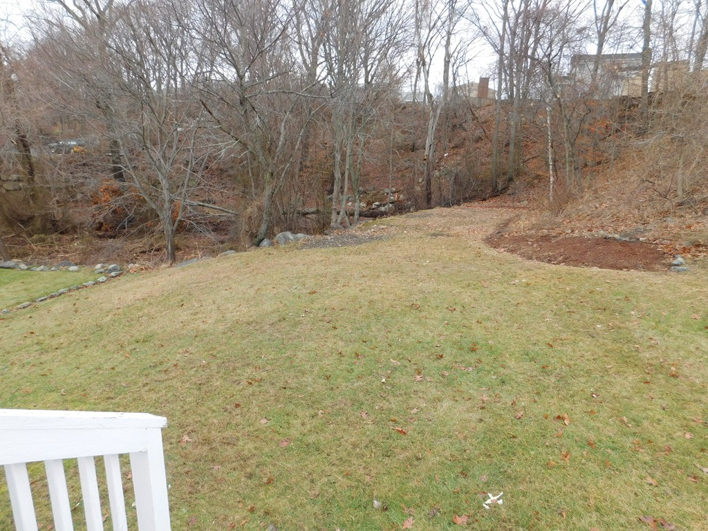 39 Lawrence Road Lynn, MA 01904 - Photo 18 of 21 Gallery Image 18