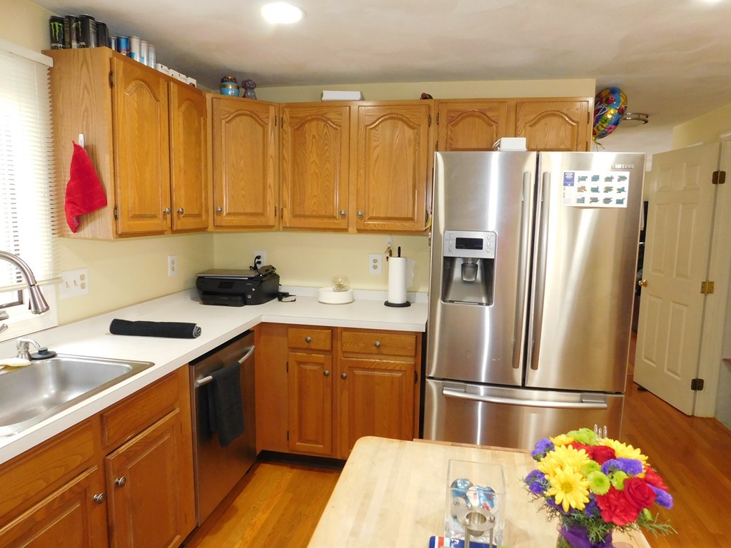 39 Lawrence Road Lynn, MA 01904 - Photo 5 of 21 Gallery Image 5