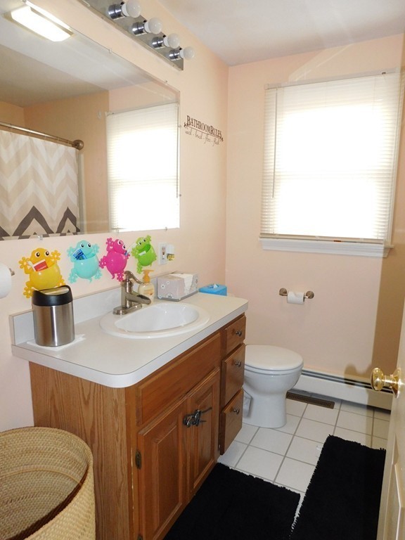 39 Lawrence Road Lynn, MA 01904 - Photo 9 of 21 Gallery Image 9