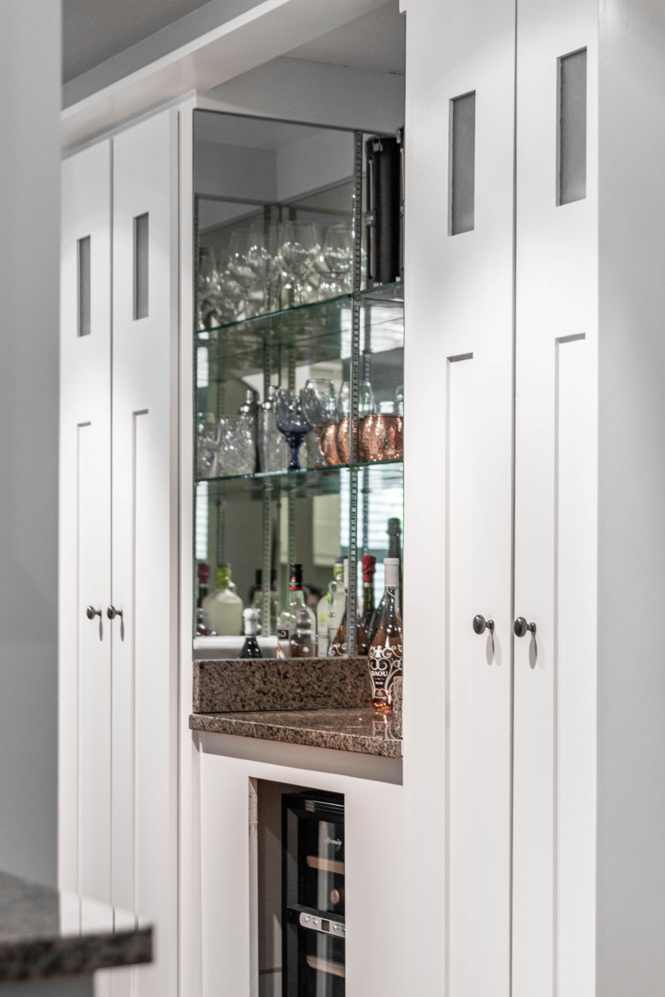 22 Frogmore Road Mount Pleasant, SC 29464 - Photo 17 of 55 Butler's Pantry