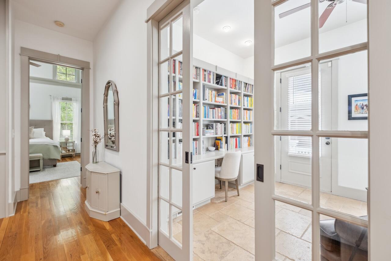 22 Frogmore Road Mount Pleasant, SC 29464 - Photo 23 of 55 Office or Study