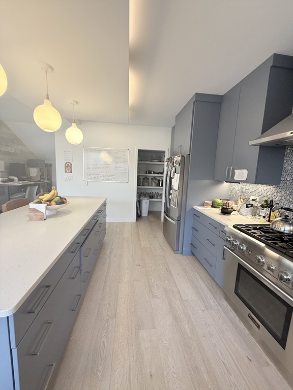 6 Parkside Drive, Unit 6 Boston, MA 02130 - Photo 3 of 32