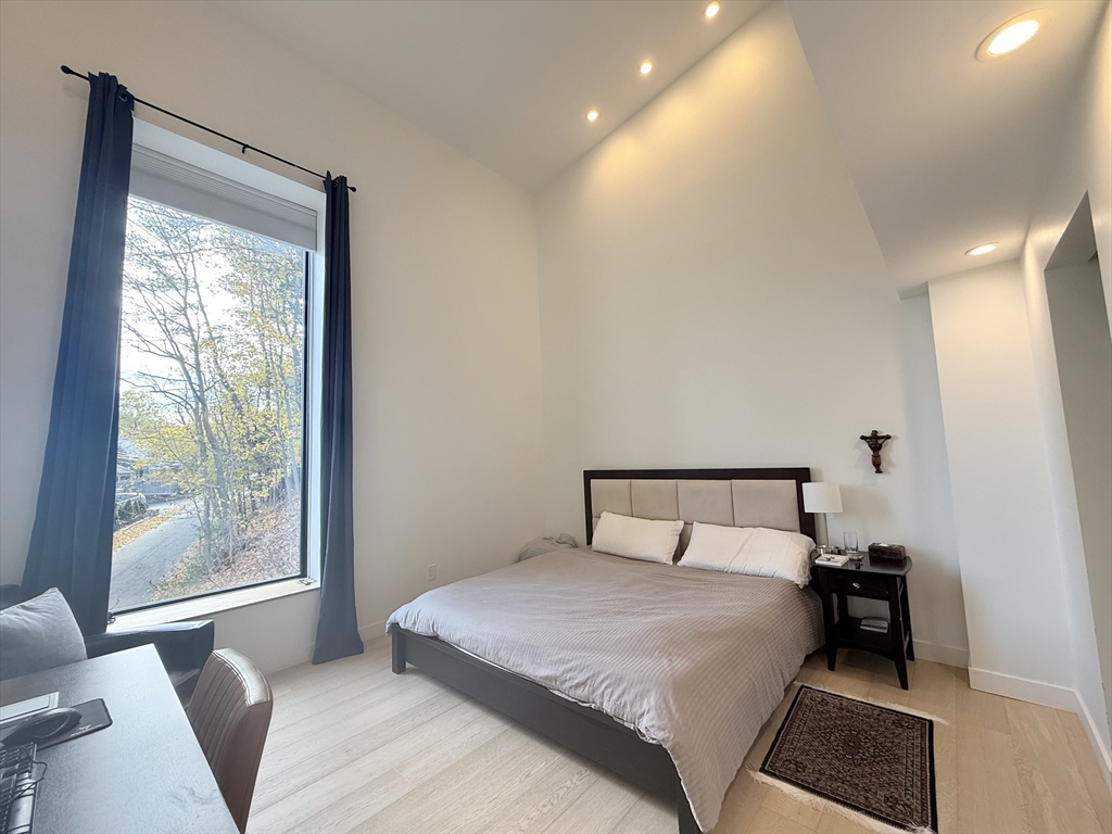 6 Parkside Drive, Unit 6 Boston, MA 02130 - Photo 9 of 32