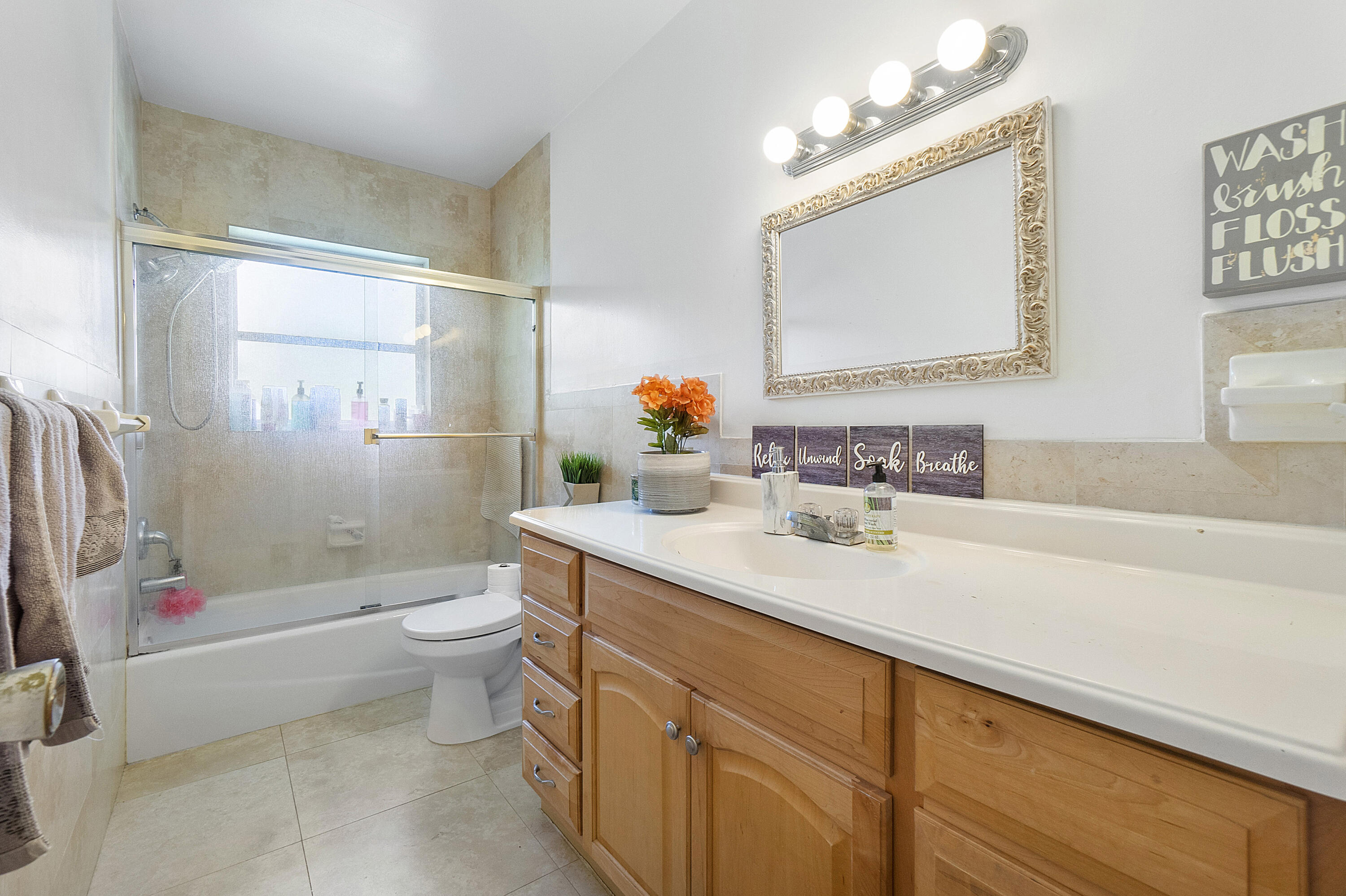 200 Southwest 14th Place Boca Raton, FL 33432 - Photo 14 of 24 200 Sw 14th PL_33