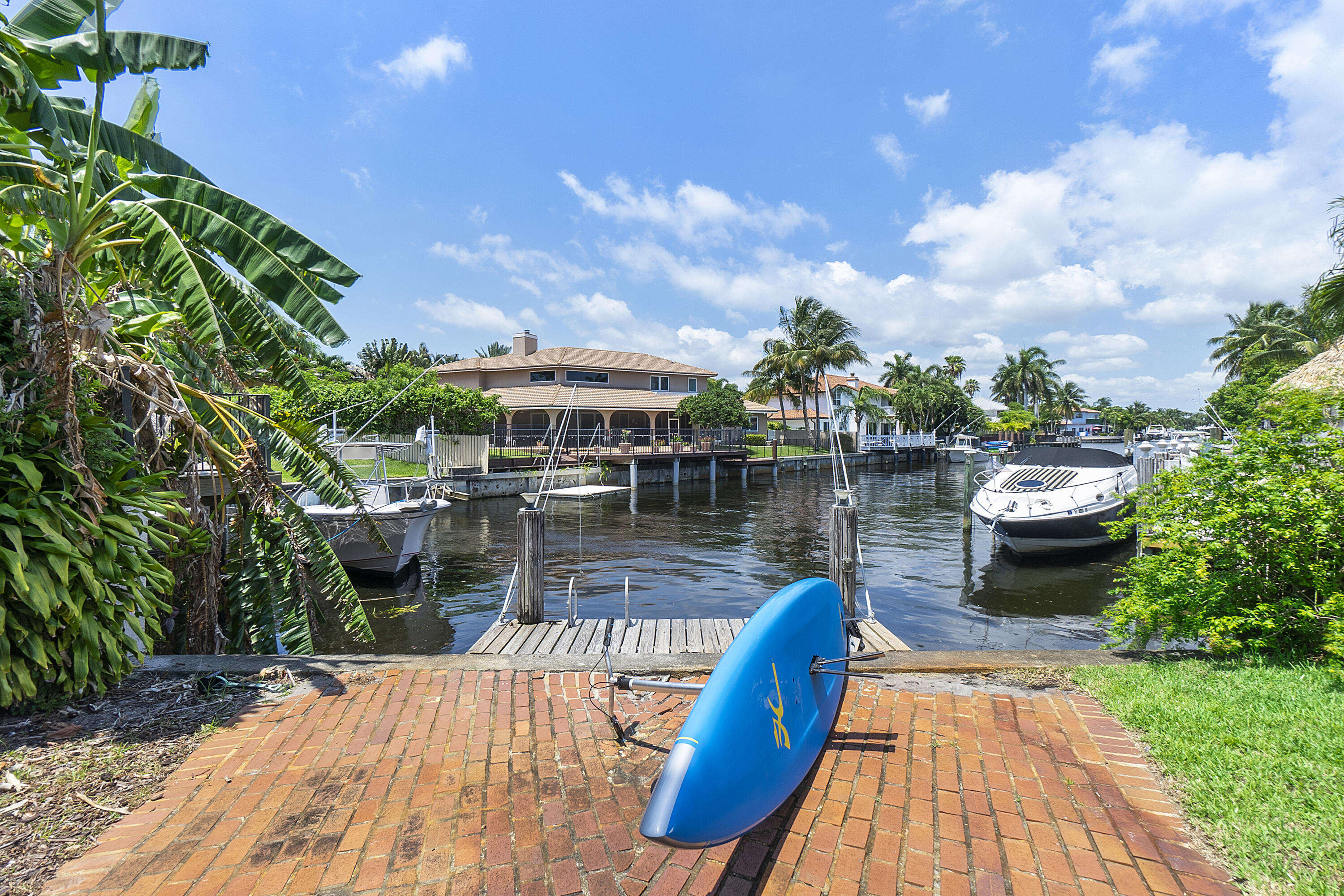 200 Southwest 14th Place Boca Raton, FL 33432 - Photo 2 of 24 200 Sw 14th PL_42
