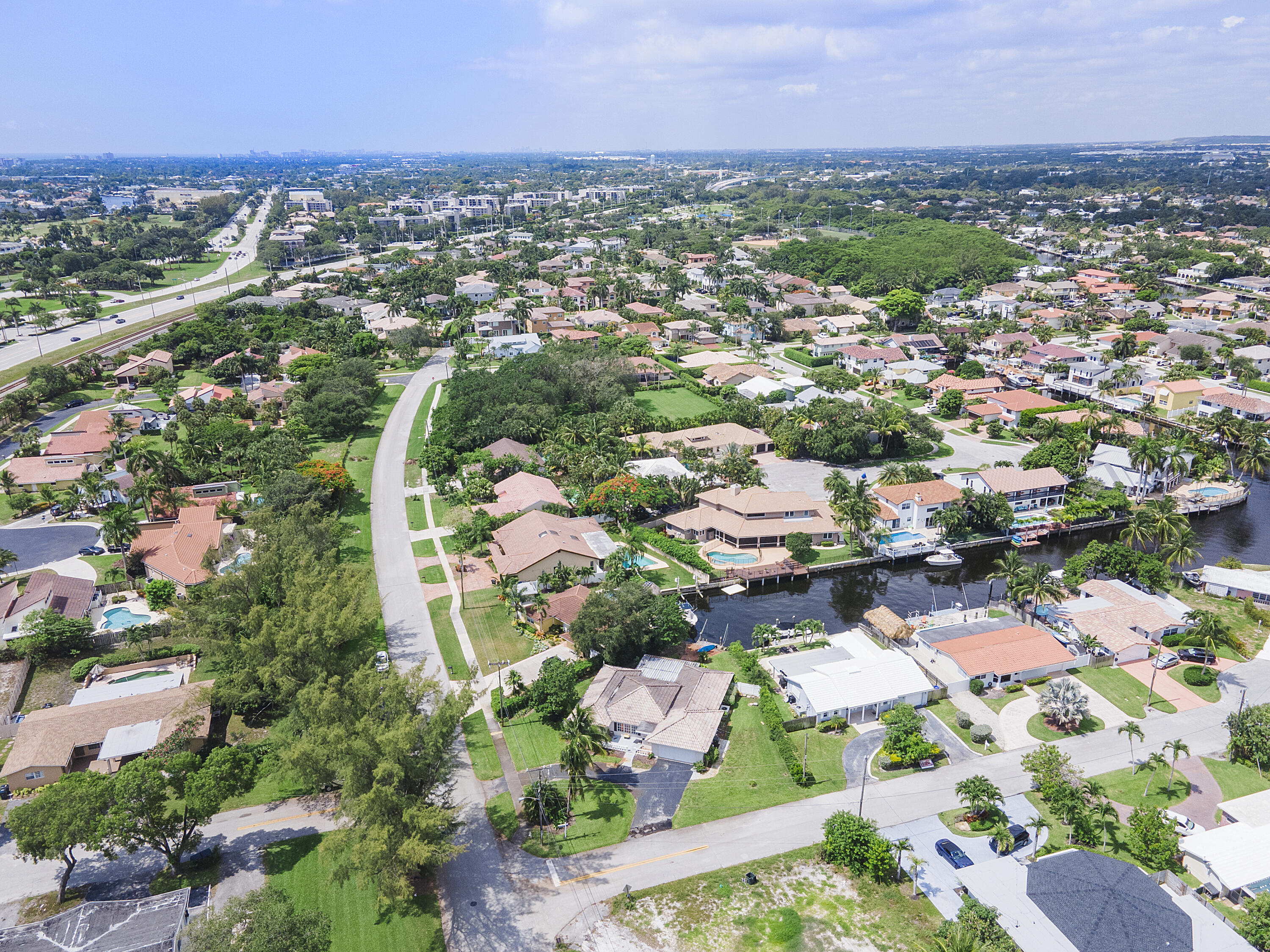 200 Southwest 14th Place Boca Raton, FL 33432 - Photo 21 of 24 200 Sw 14th PL_08