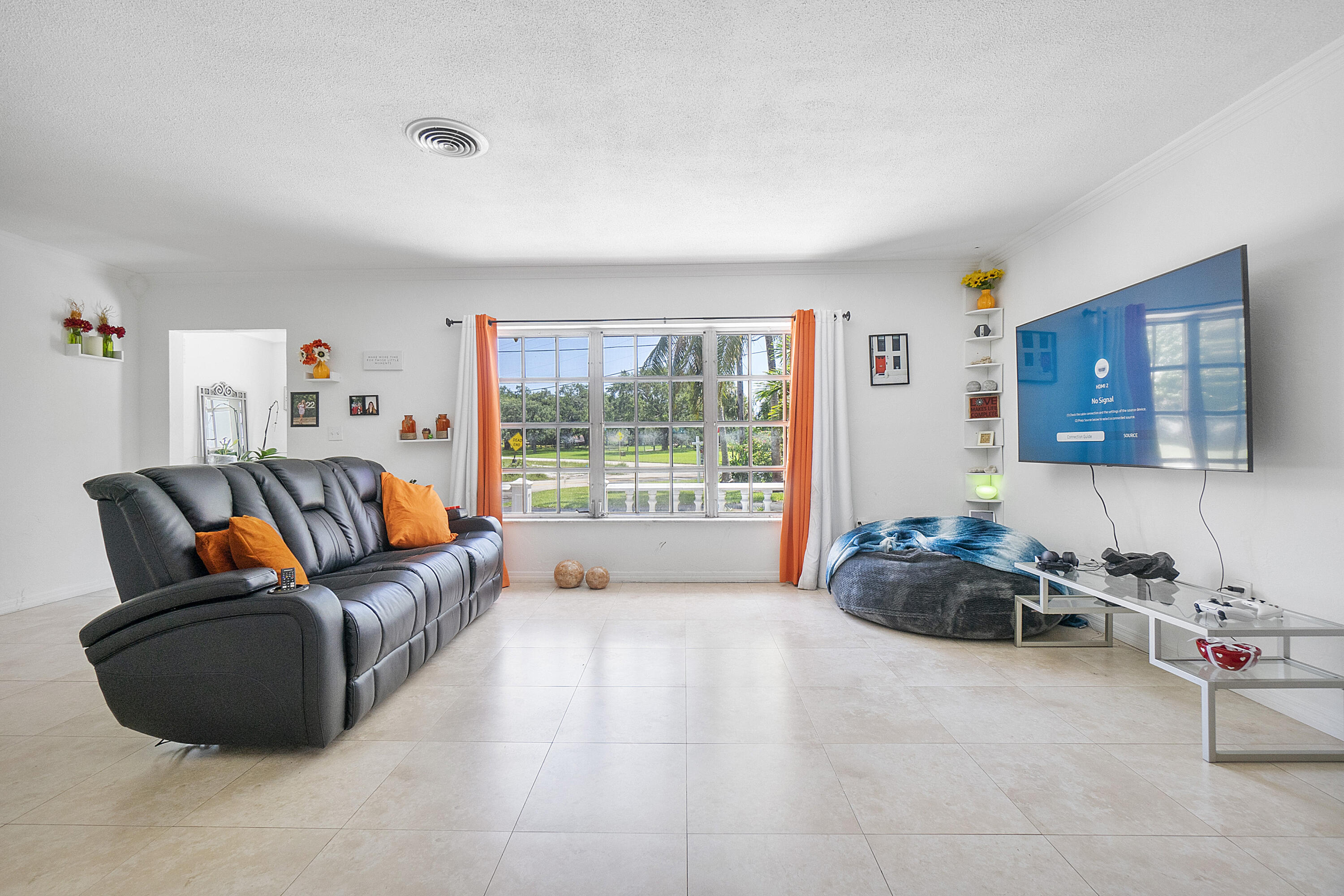 200 Southwest 14th Place Boca Raton, FL 33432 - Photo 7 of 24 200 Sw 14th PL_25
