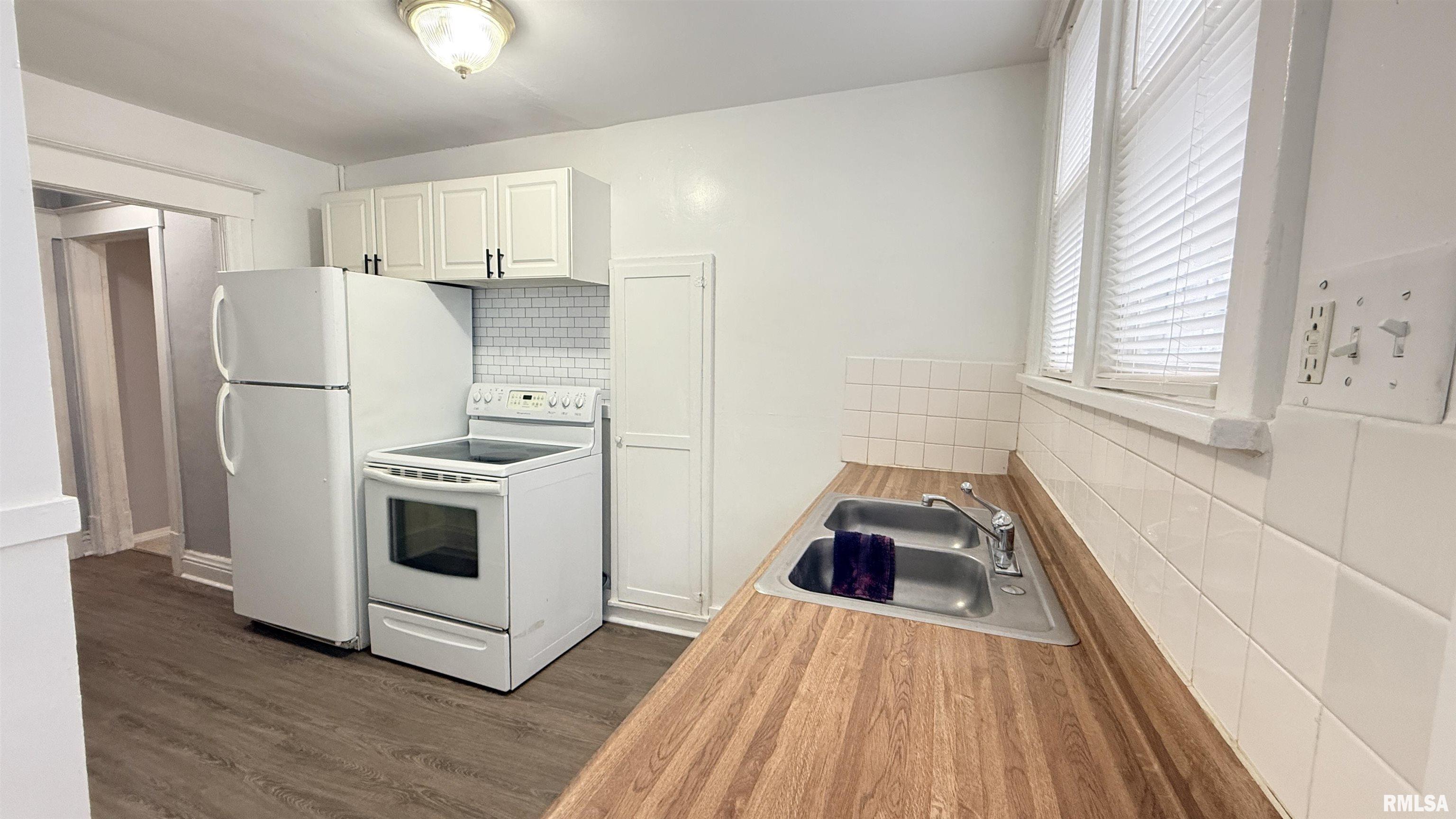 1801 South 1st Street Springfield, IL 62704 - Photo 3 of 11