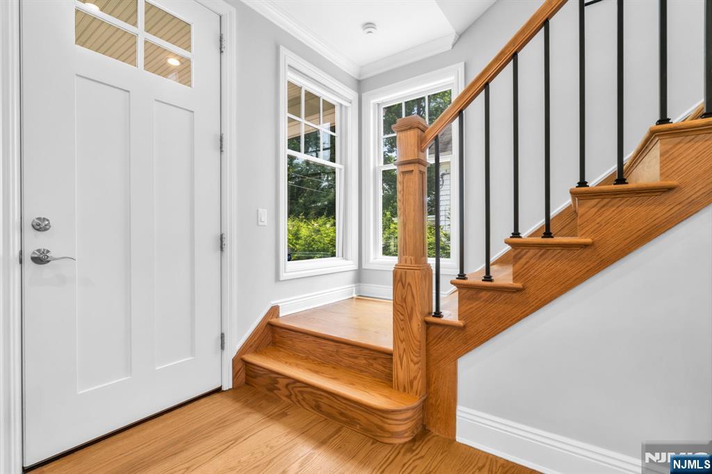 16 Storms Avenue Park Ridge, NJ 07656 - Photo 6 of 47 Gallery Image 6
