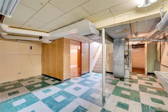 a view of a storage & utility room