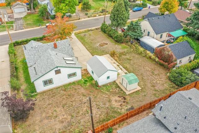a view of a house with outdoor space