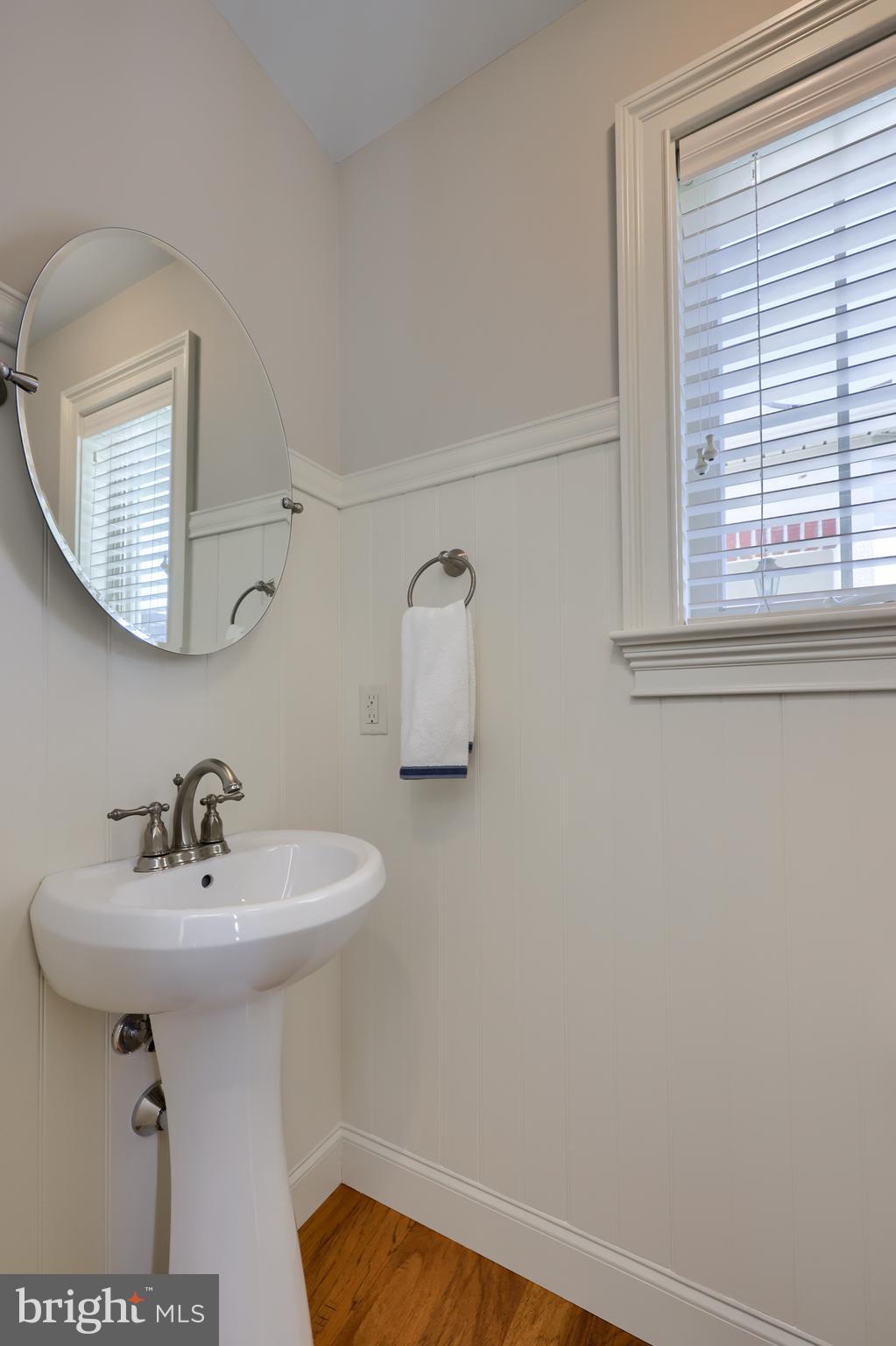 347 Ecker Drive Lititz, PA 17543 - Photo 27 of 84 1st Floor Powder Room