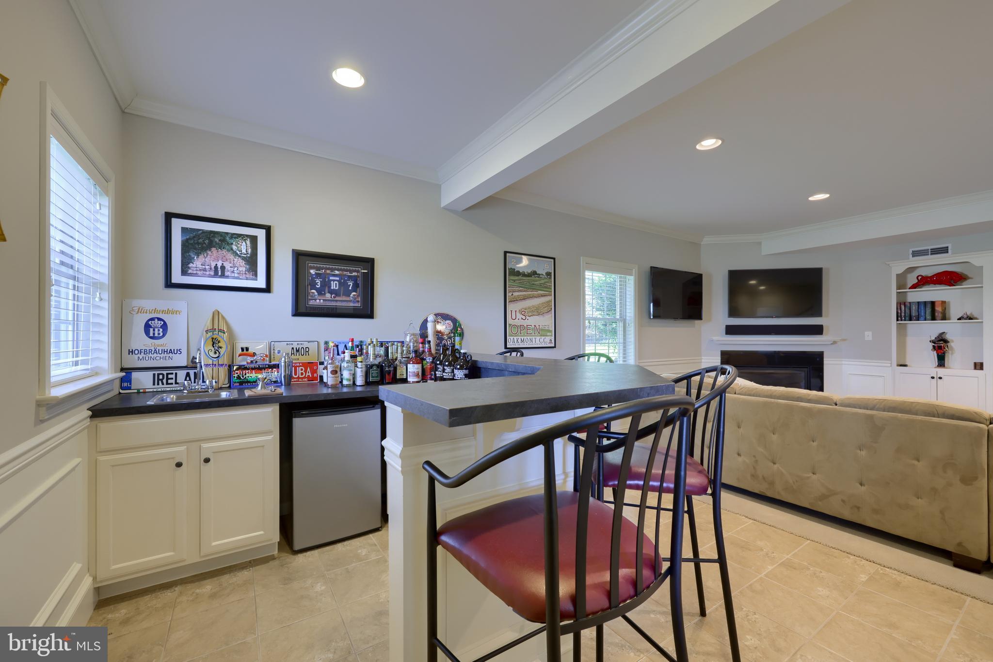 347 Ecker Drive Lititz, PA 17543 - Photo 62 of 84 LL Family Room Bar