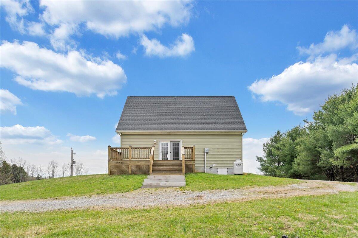 7029 Conner Road Northeast Copper Hill, VA 24079 - Photo 27 of 35 27-MIB06498