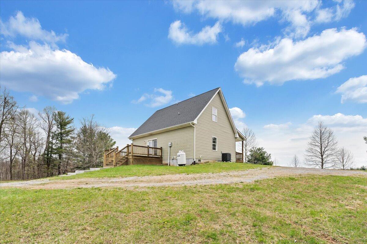 7029 Conner Road Northeast Copper Hill, VA 24079 - Photo 28 of 35 28-MIB06501