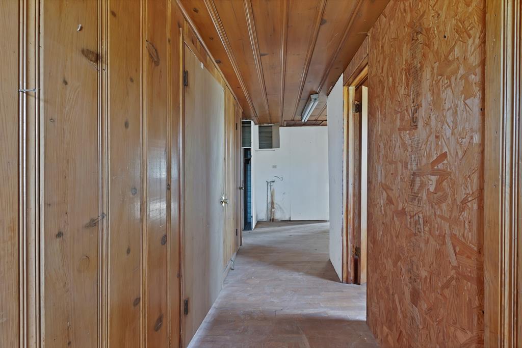 202 Johns Road Chico, TX 76431 - Photo 26 of 33 a view of a hallway