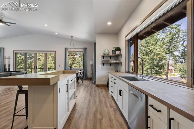 15030 Roller Coaster Road Colorado Springs, CO 80921 - Photo 42 of 49 Kitchenette