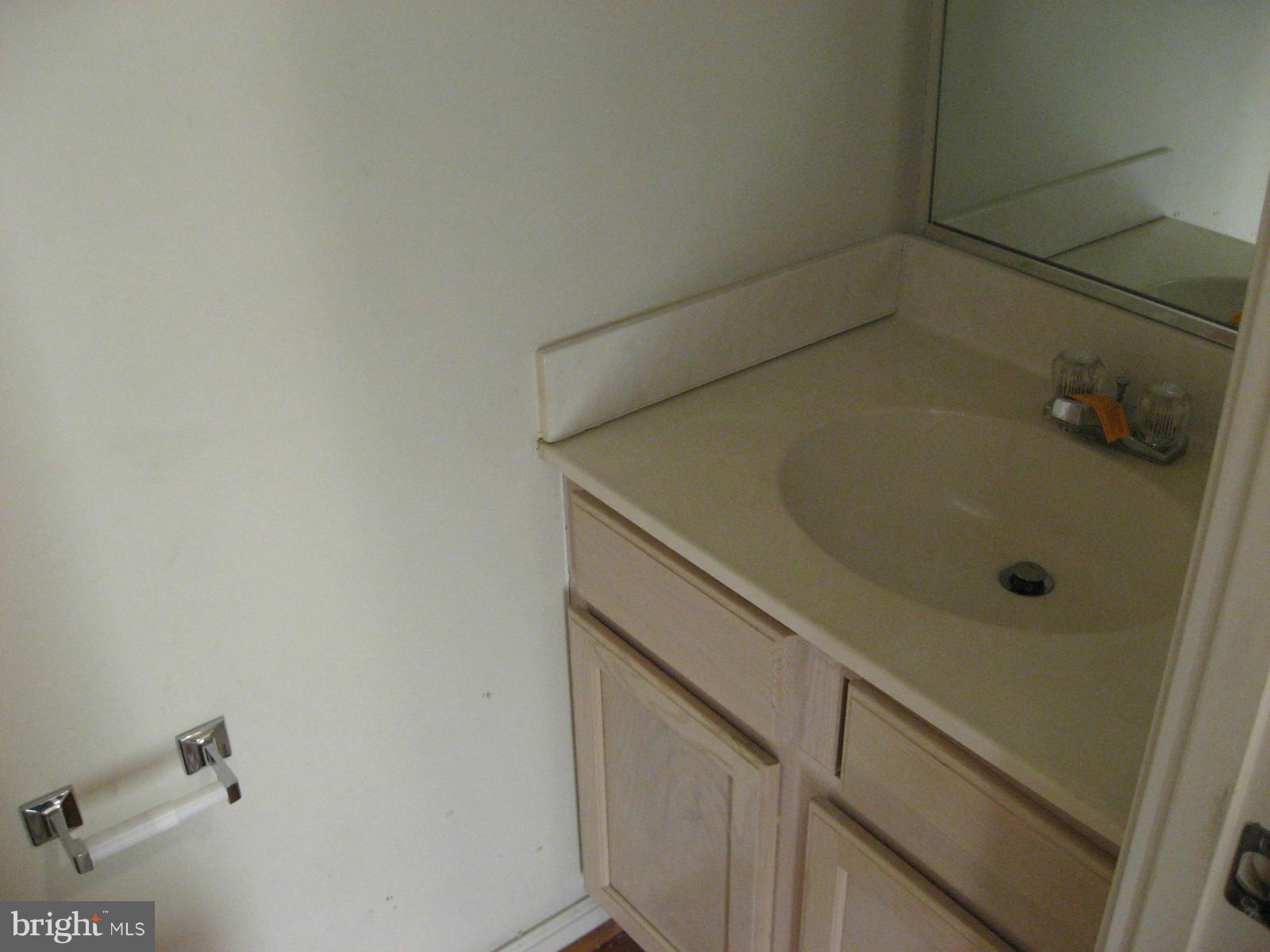 241 Sycamore Ridge Road Laurel, MD 20724 - Photo 5 of 30 Bath