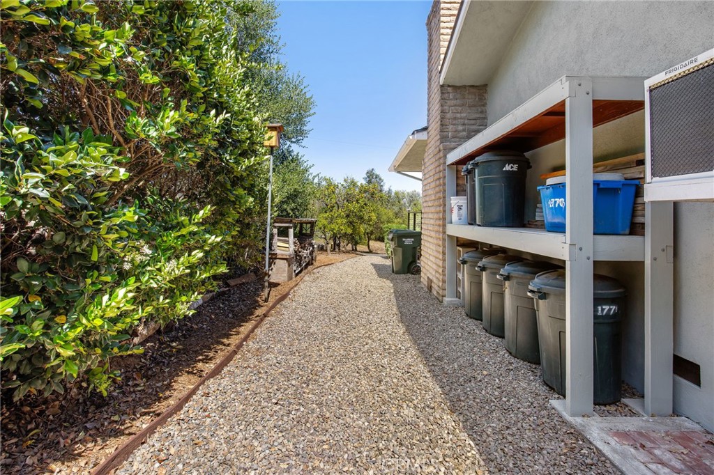 1776 St Peters Drive Fallbrook, CA 92028 - Photo 40 of 55