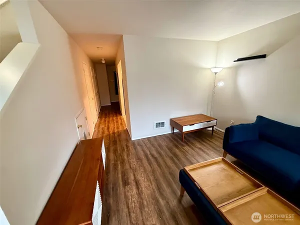 $2,700 | 3321 South Mead Street, Seattle, WA 98118