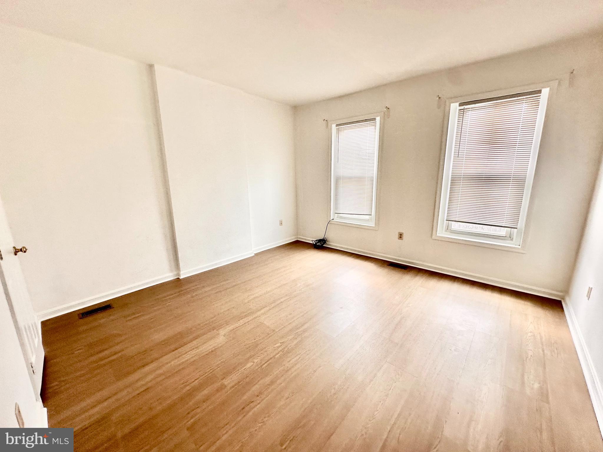5227 Ridge Avenue Philadelphia, PA 19128 - Photo 11 of 17
