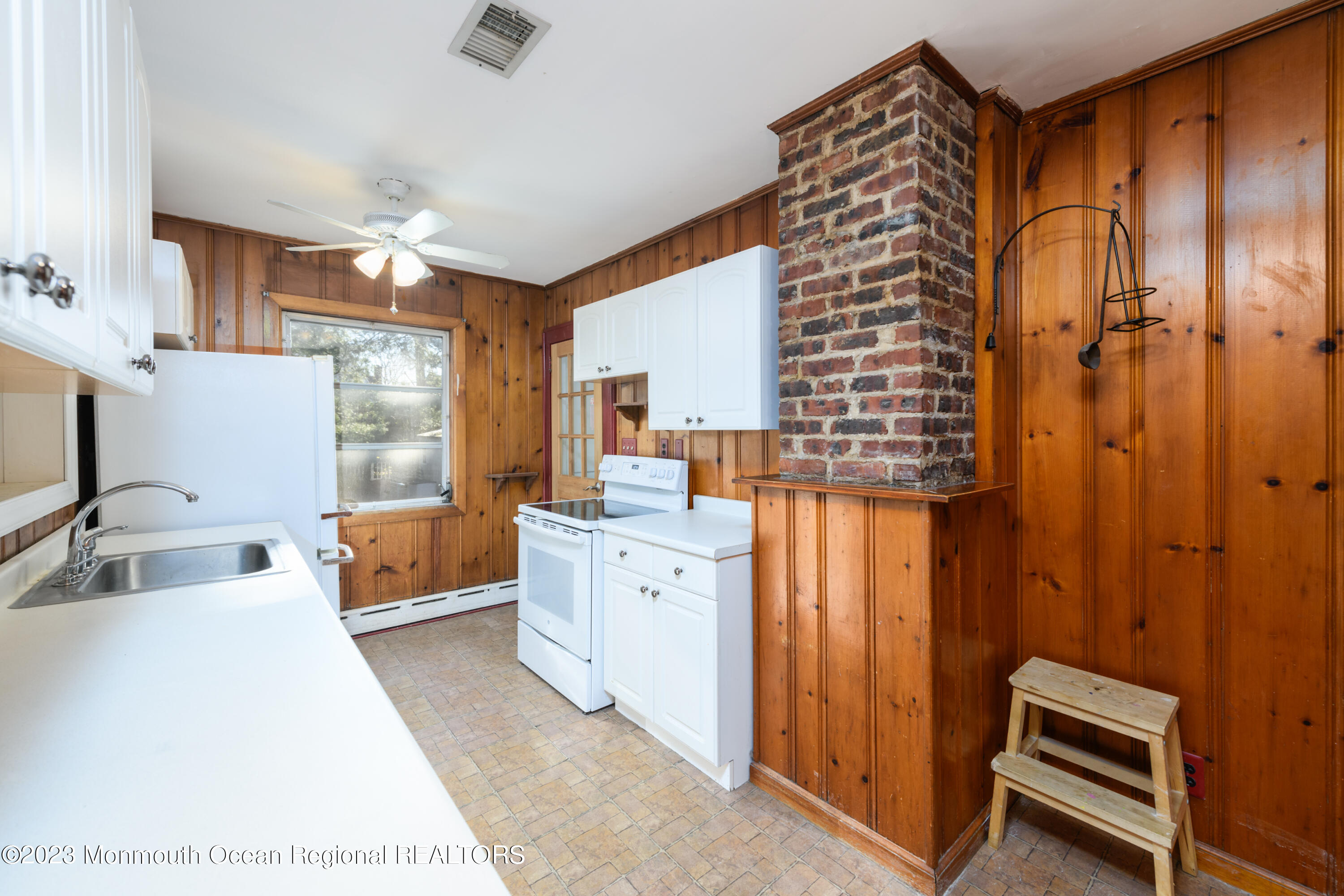 13 Texas Road Matawan, NJ 07747 - Photo 24 of 33 BA1B5550-6D5B-4314-A7A4-D860952B31E6