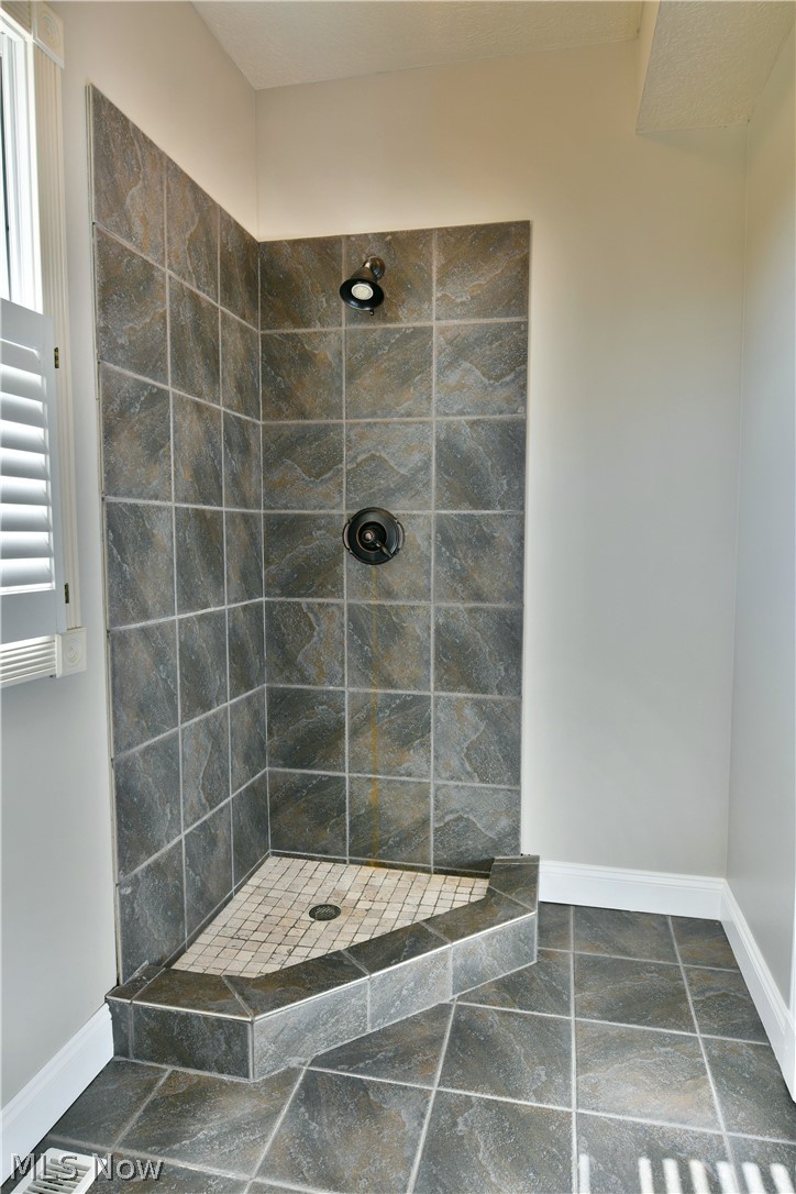 12030 Princeton Road Huntsburg, OH 44046 - Photo 14 of 49