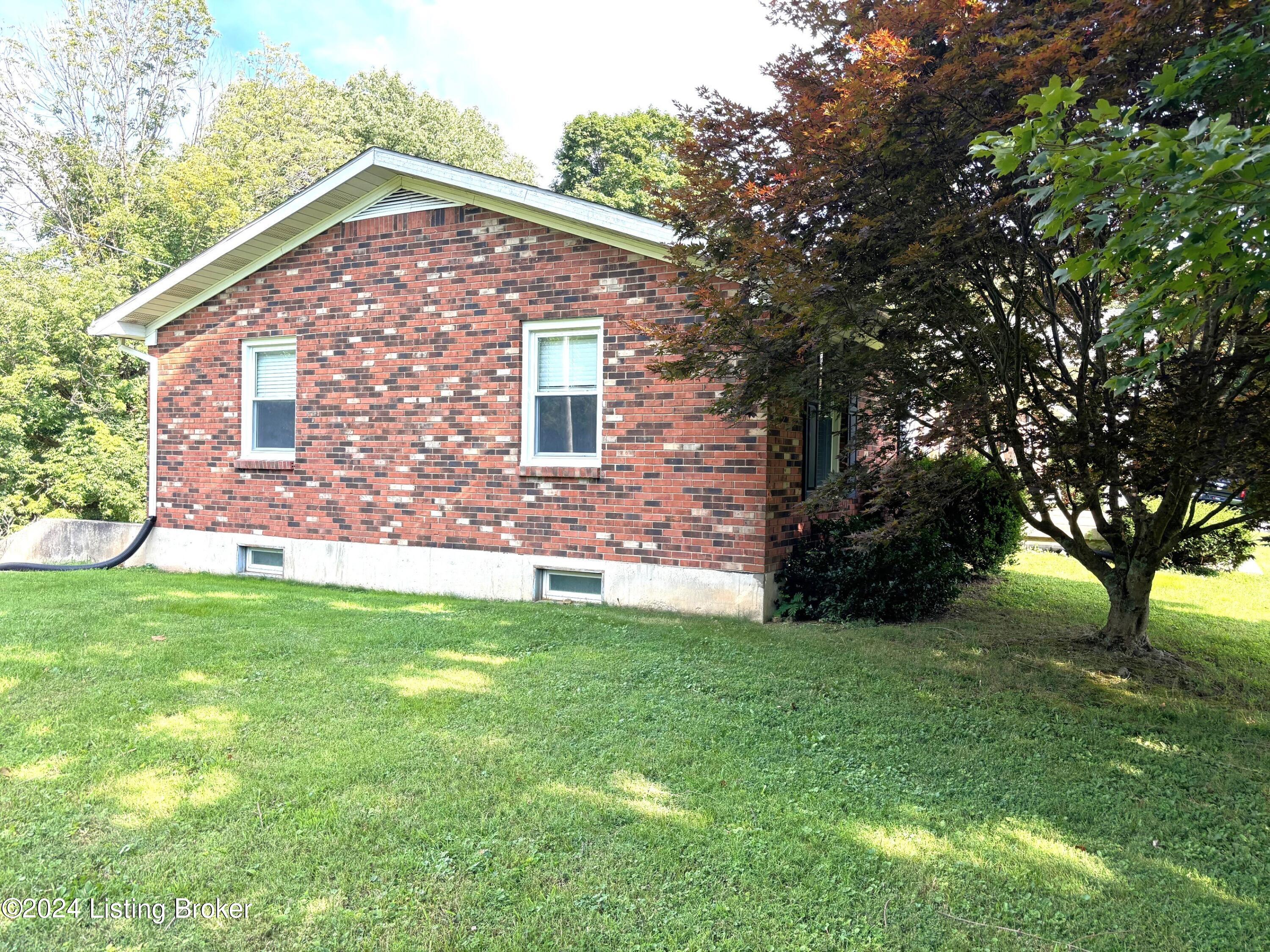 1400 Ray Road Payneville, KY 40157 - Photo 11 of 107 IMG_6121