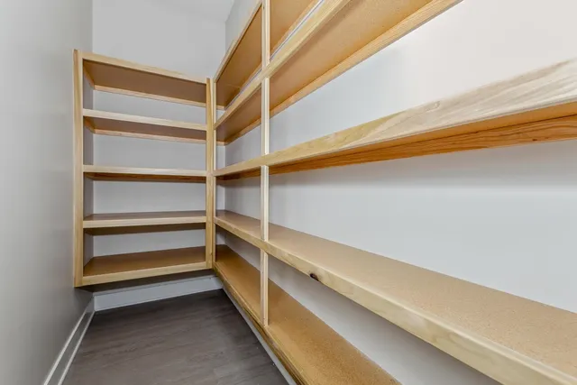 $469,000 | 4724 Elk Creek Drive, Bel Aire, KS 67226