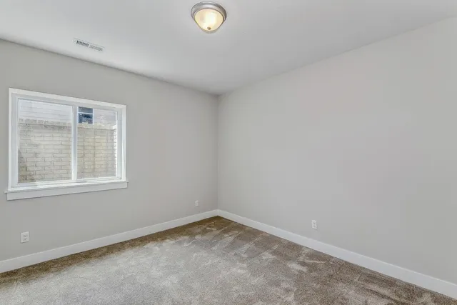 $469,000 | 4724 Elk Creek Drive, Bel Aire, KS 67226