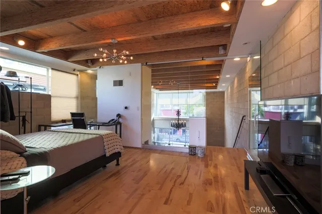 $12,500 | 6615 Melrose Avenue, Unit 1, Los Angeles, CA 90038