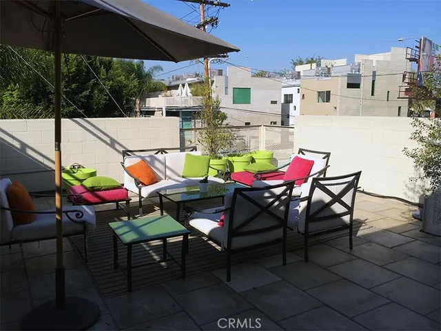 $12,500 | 6615 Melrose Avenue, Unit 1, Los Angeles, CA 90038