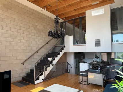 $12,500 | 6615 Melrose Avenue, Unit 1, Los Angeles, CA 90038