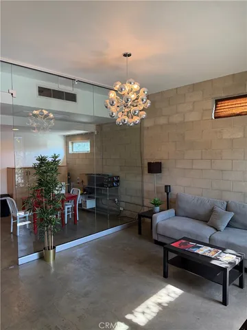 $12,500 | 6615 Melrose Avenue, Unit 1, Los Angeles, CA 90038