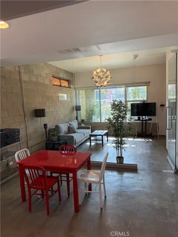 $12,500 | 6615 Melrose Avenue, Unit 1, Los Angeles, CA 90038