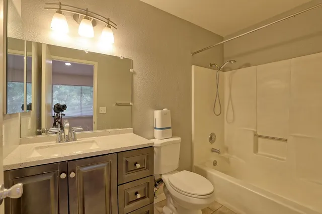 $698,888 | 482 South Willard Avenue, San Jose, CA 95126