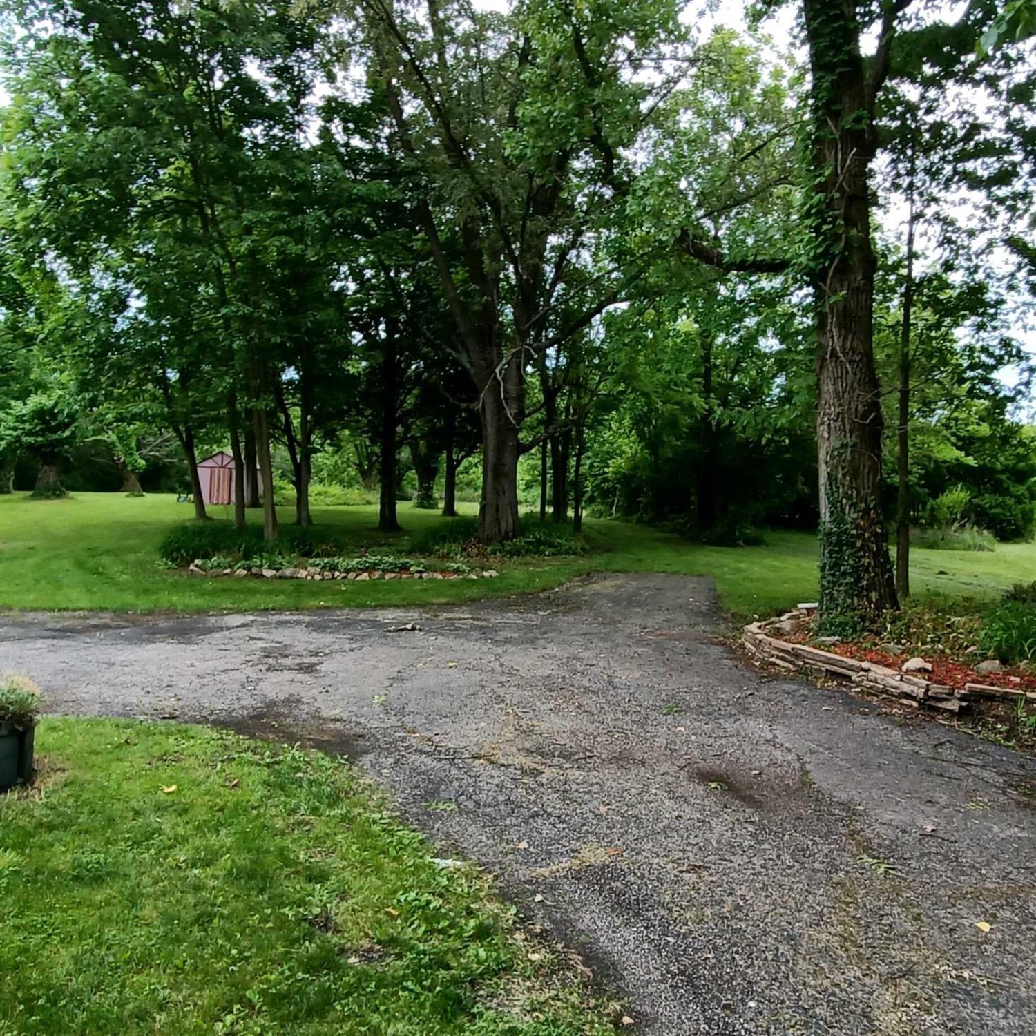 9748 South Palmer Road Huber Heights, OH 45344 - Photo 6 of 48