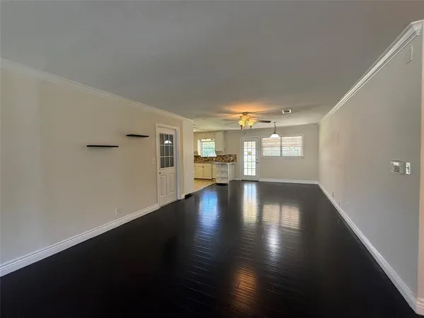 $1,995 | 1135 Park Center Street, Benbrook, TX 76126