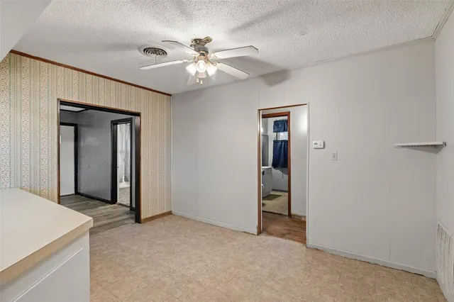 $92,500 | 302 West Grogan Street, Hamilton, TX 76531