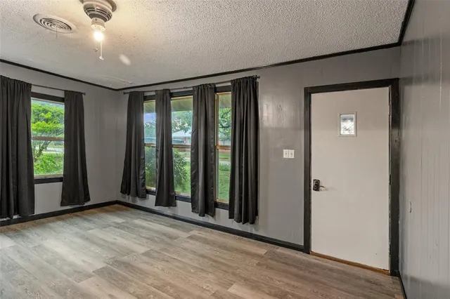 $92,500 | 302 West Grogan Street, Hamilton, TX 76531