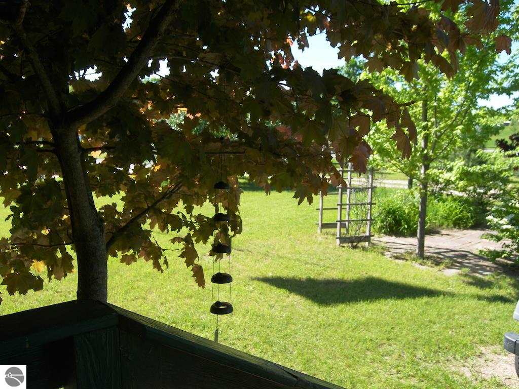 6969 South Schomberg Road Cedar, MI 49621 - Photo 14 of 31 1786073-13.JPG
