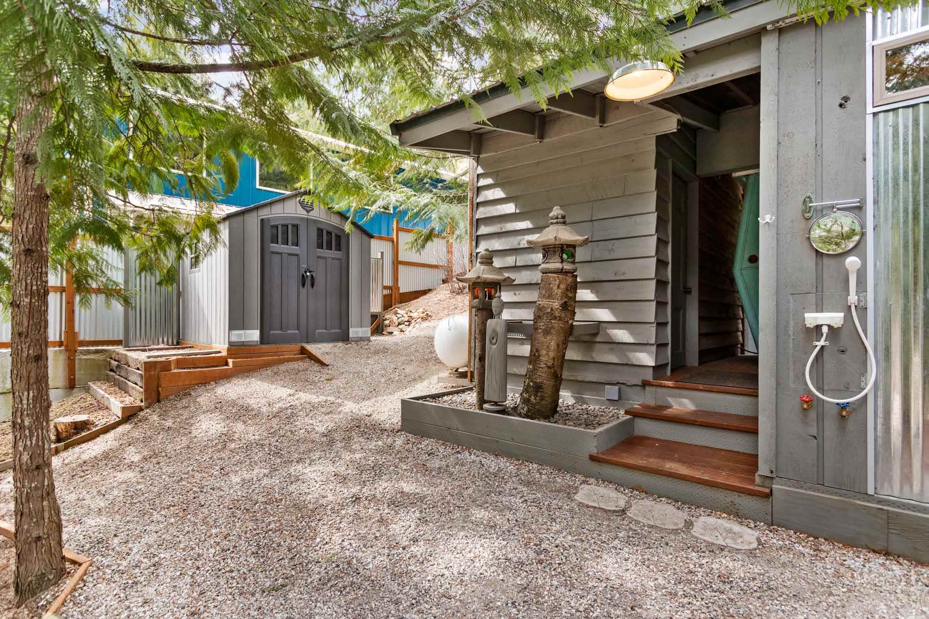4075 Tamarack Bay Road Loon Lake, WA 99148 - Photo 1 of 41 Gallery Image 1