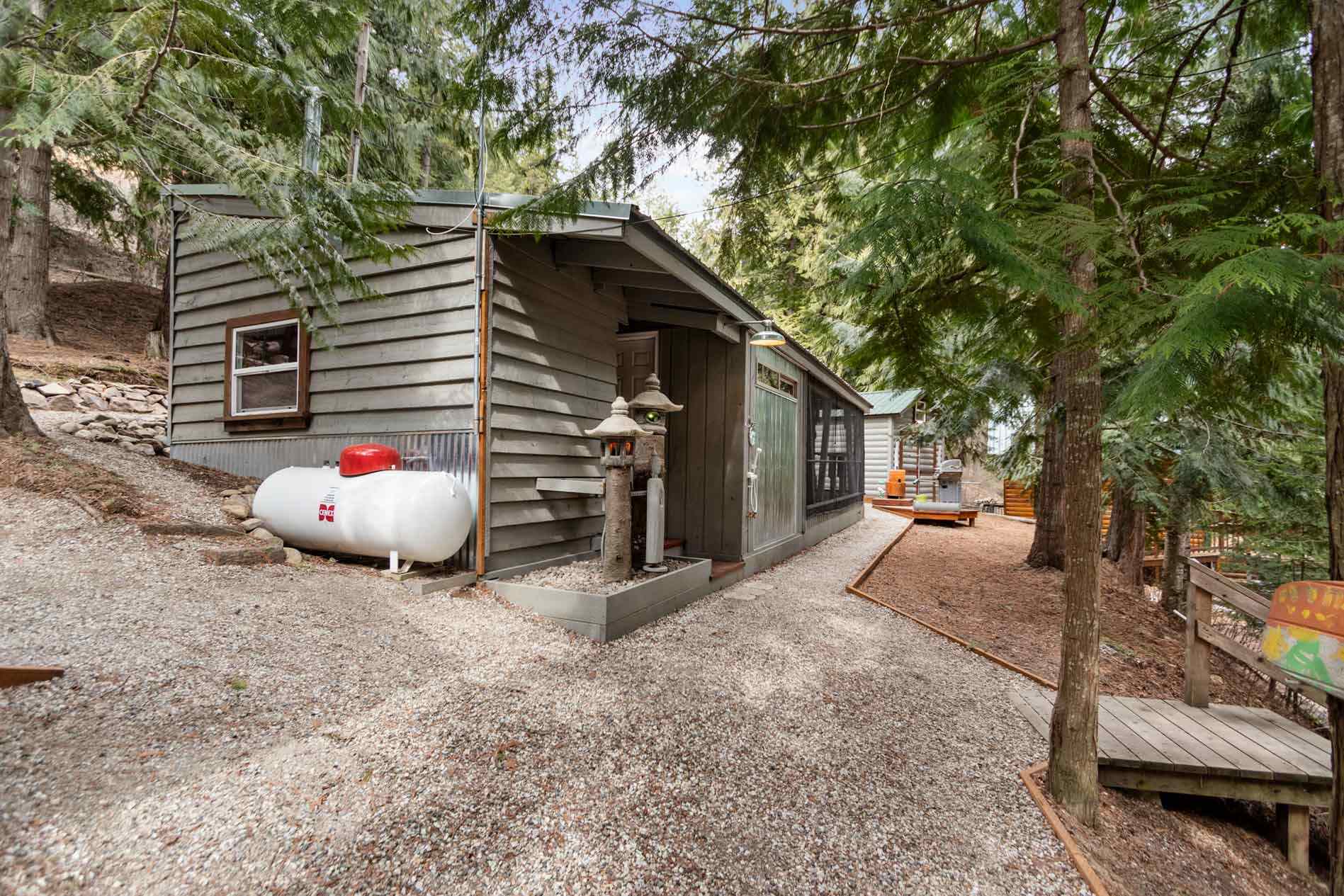 4075 Tamarack Bay Road Loon Lake, WA 99148 - Photo 23 of 41 Gallery Image 23