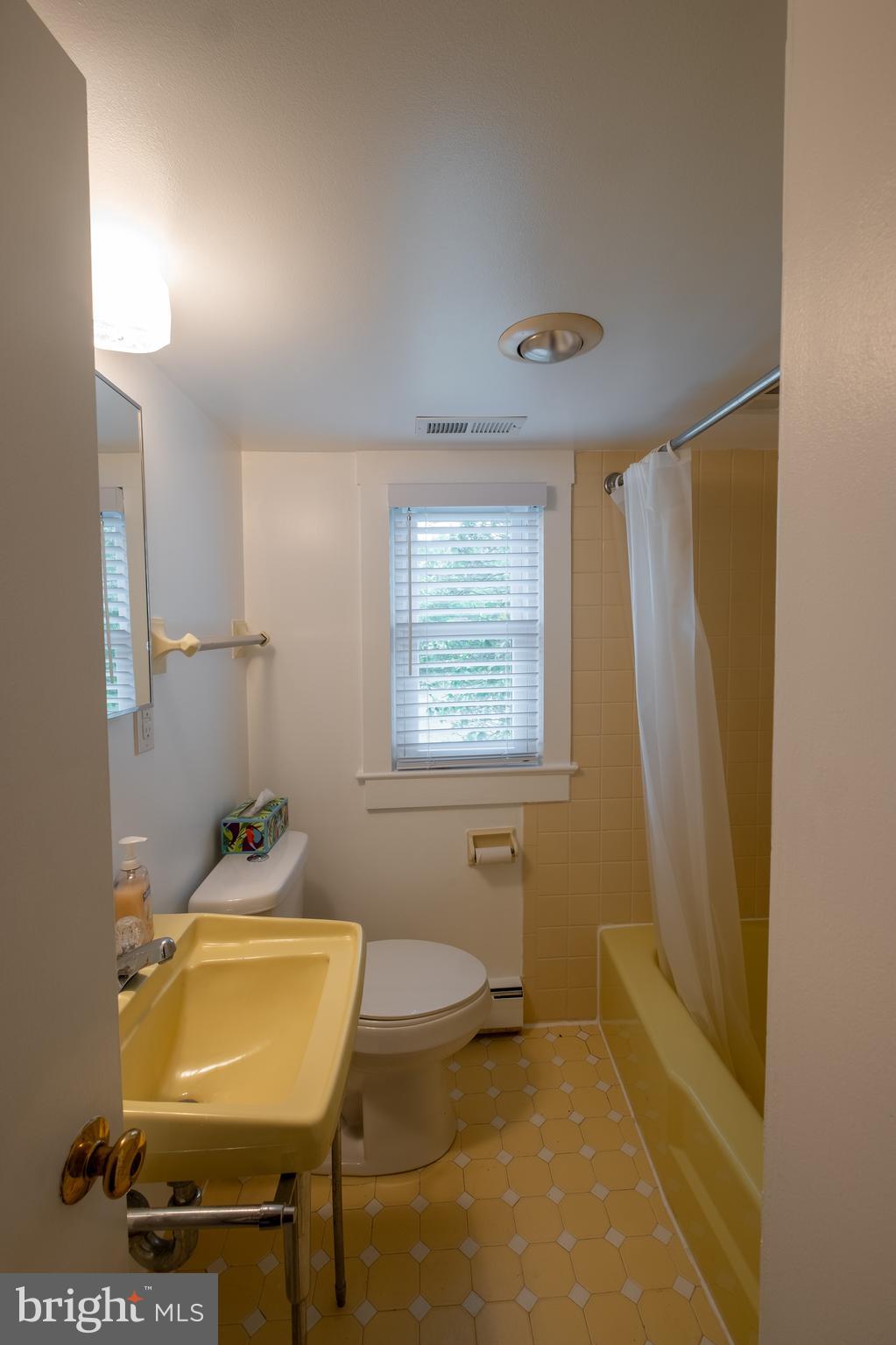 12475 Rock Point Road Newburg, MD 20664 - Photo 19 of 25