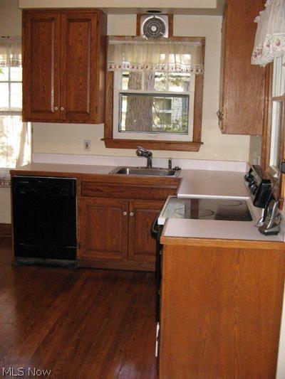 2629 Lee Road Cleveland, OH 44118 - Photo 11 of 19